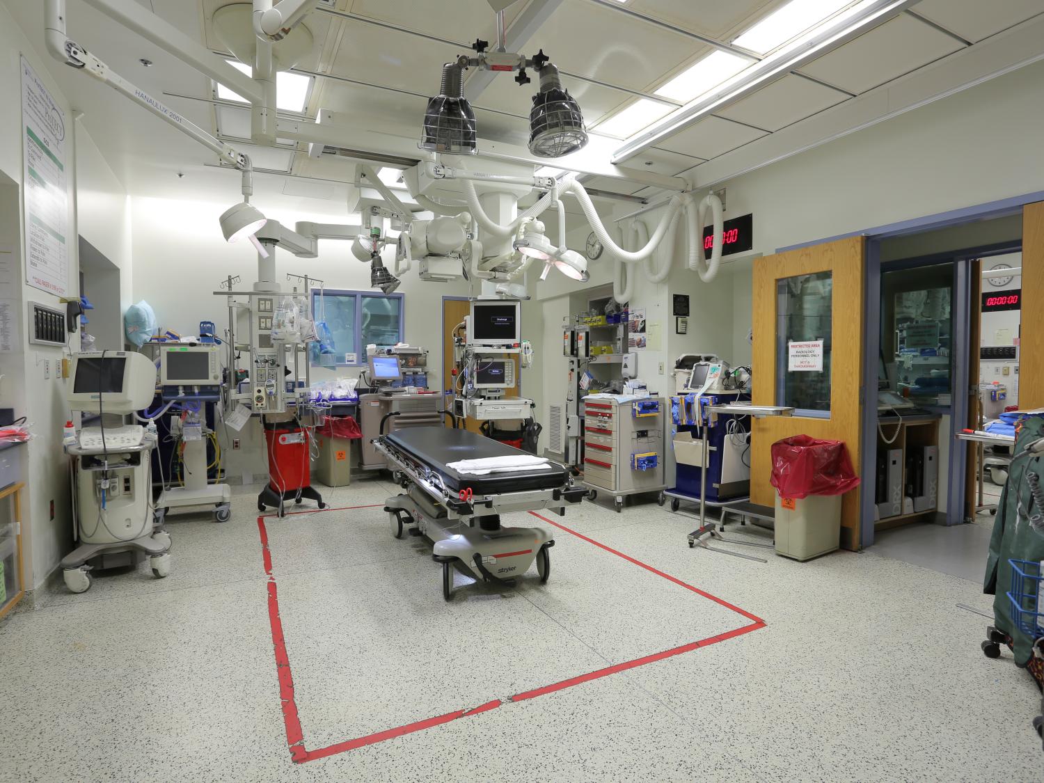 Trauma operating theatre